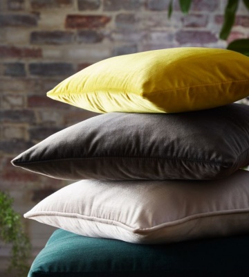 Clarke & Clarke Riva Velvet in Glade